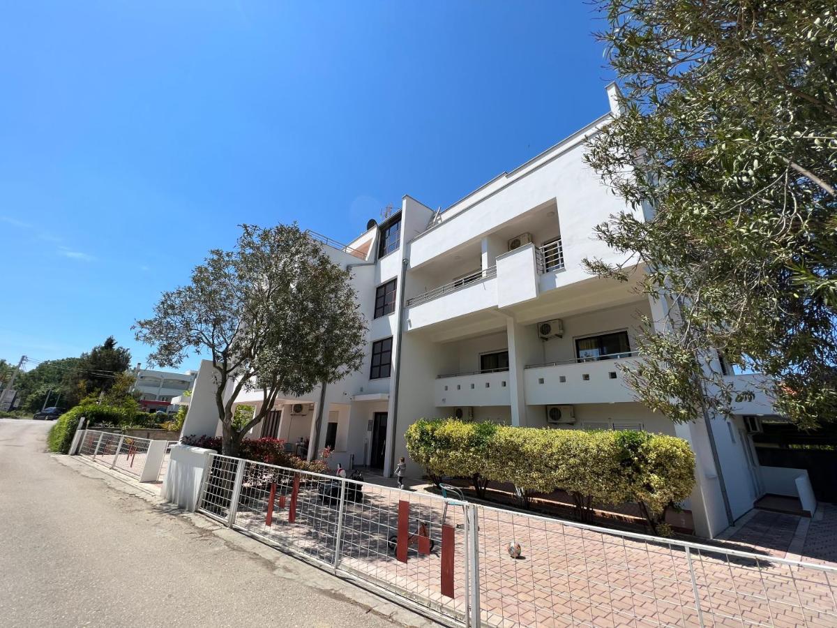 Отель Buzuku House Улцинь Экстерьер фото