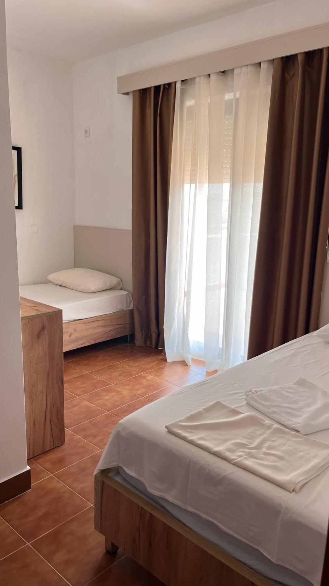 Отель Buzuku House Улцинь Экстерьер фото