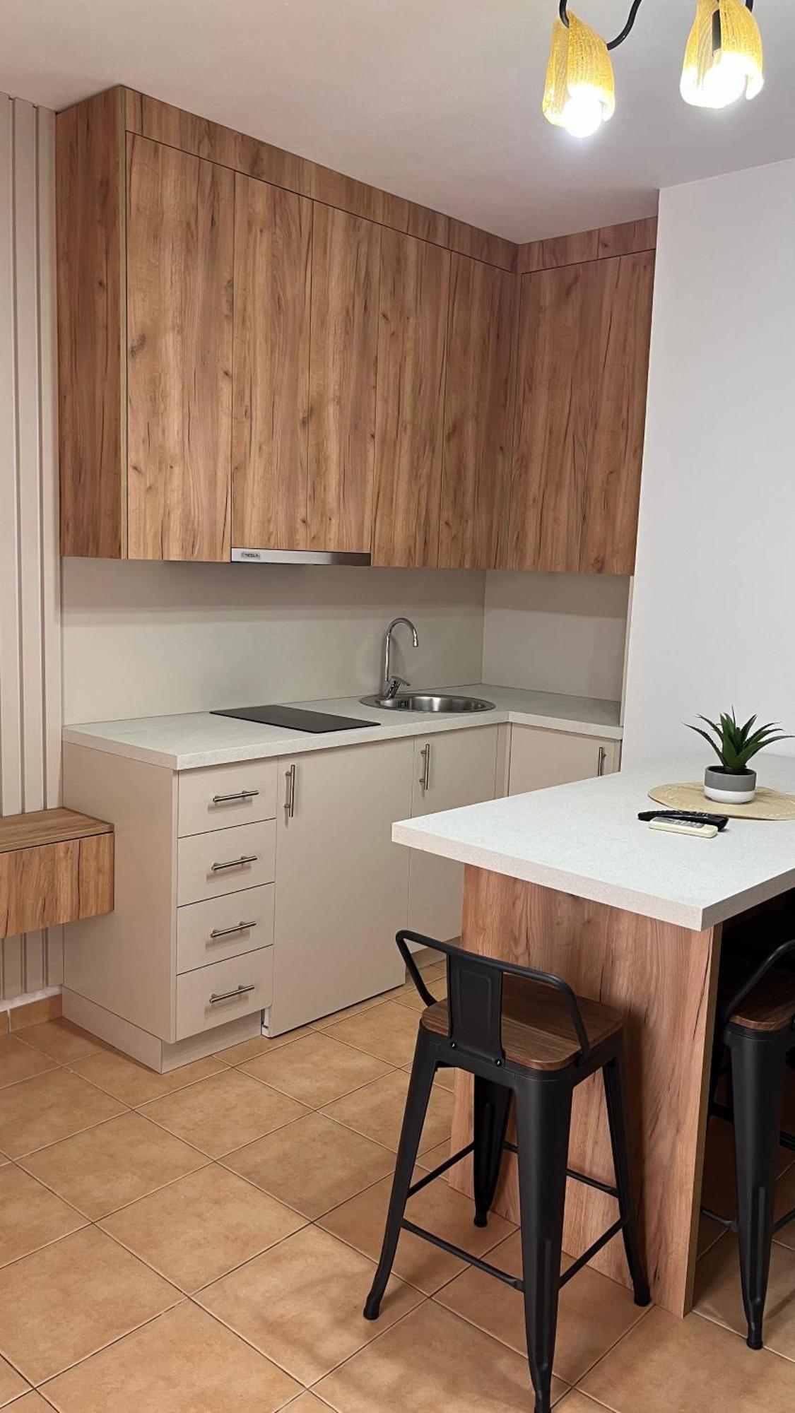 Отель Buzuku House Улцинь Экстерьер фото